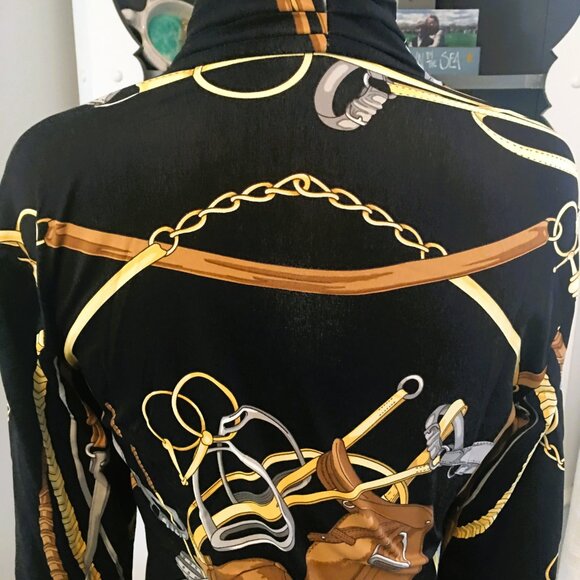 J. McLaughlin Blouse Sz S Wrap-Style Black/Gold Equestrian Chain & Harness Print - Picture 5 of 6